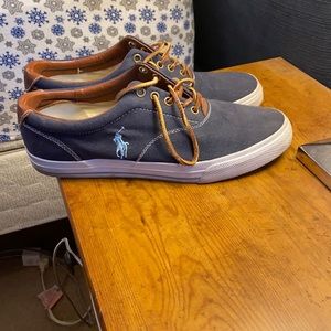Polo casual shoes. Navy blue canvas material.